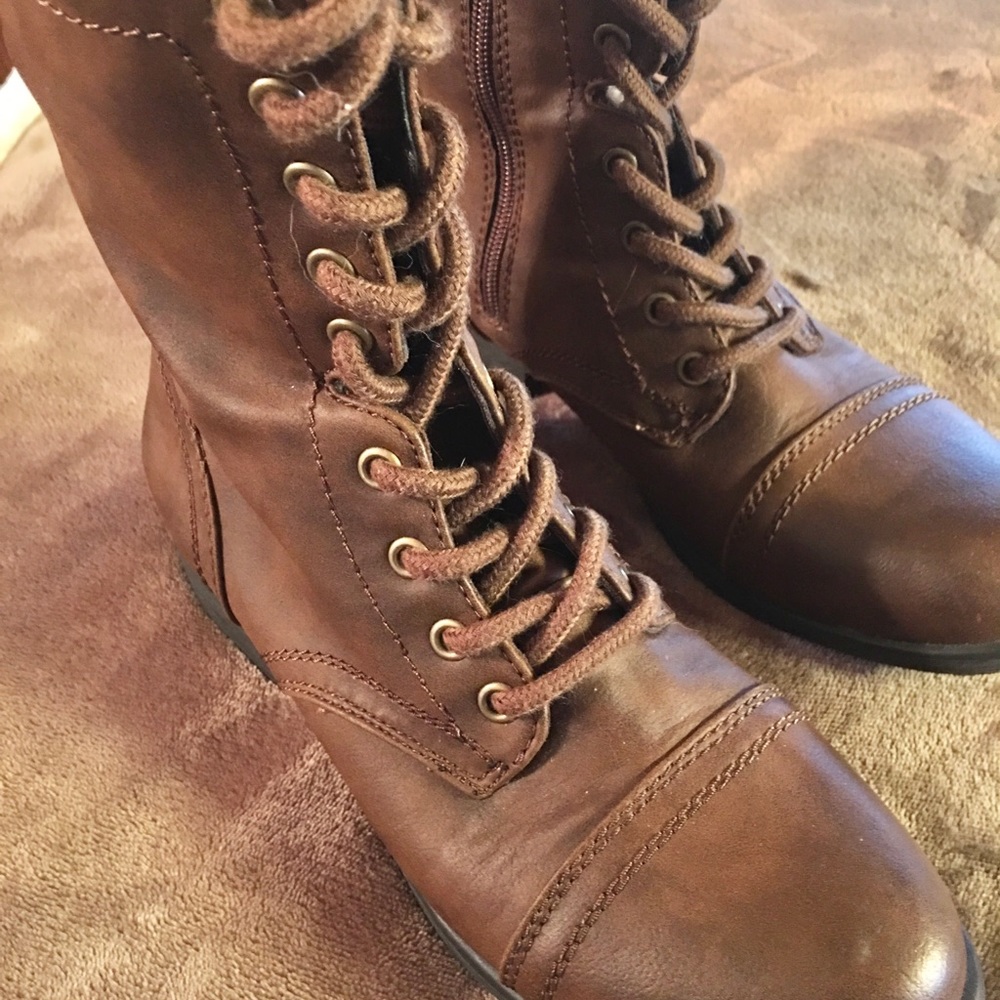Woman’s Ankle Boots